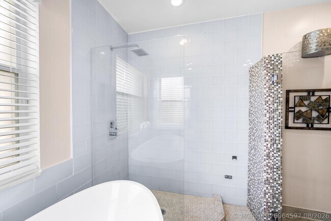 Building Photo - 5106 Heron Ct