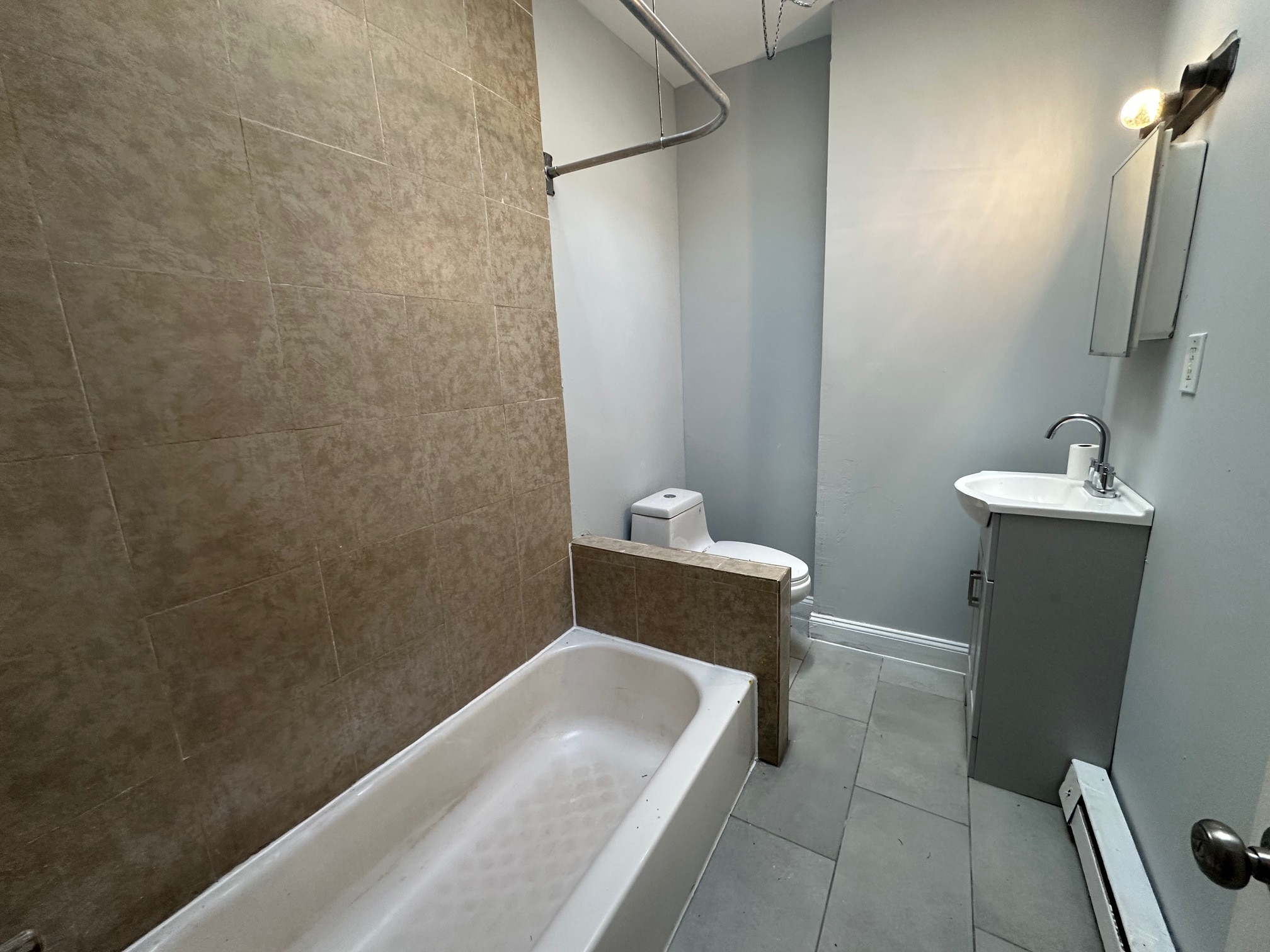 Building Photo - 5824 Florence Ave