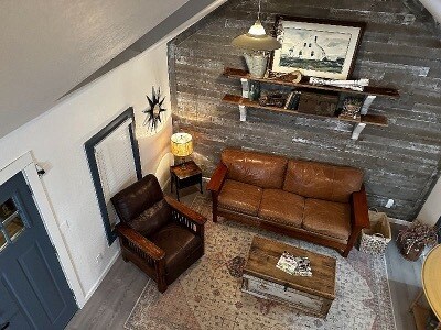 Building Photo - 911-924 24 Rd