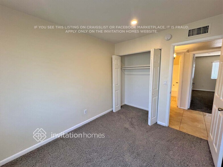 Building Photo - 254 N 25th St