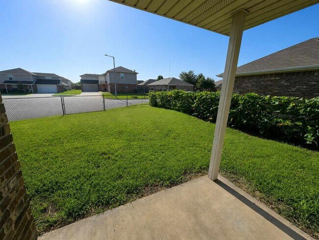 Building Photo - 6117 Cielo Terrace