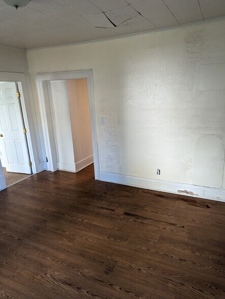 Building Photo - 134 Hillsdale Street