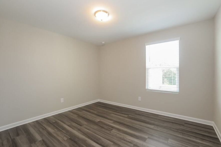 Building Photo - 1111 Feldman Chase