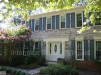 Building Photo - 7140 Chesterfield Dr