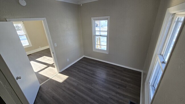 Building Photo - 2914 Sewell St