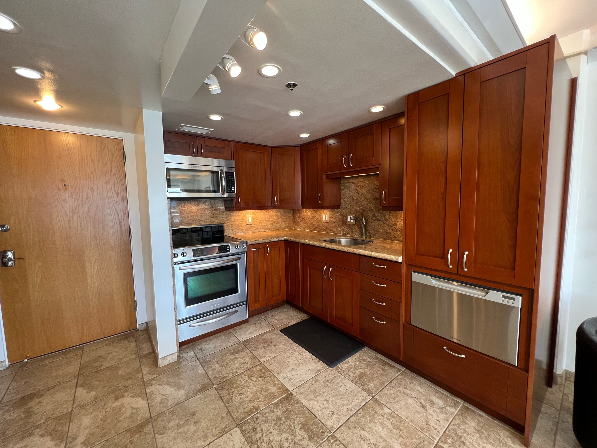 Building Photo - 1777 Ala Moana Blvd