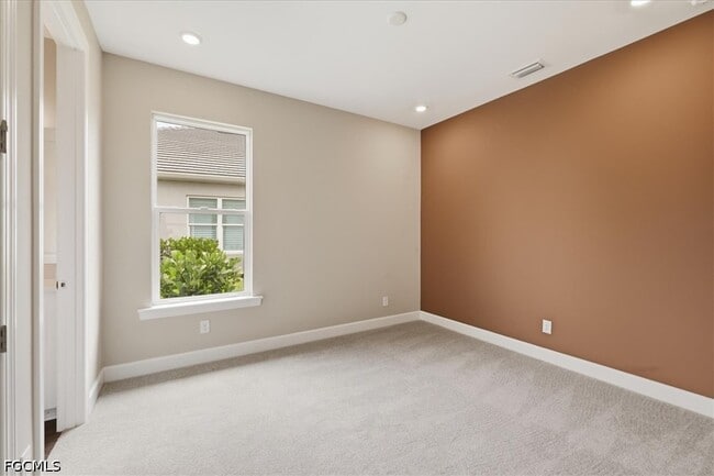 Building Photo - 26801 Victoria Pl