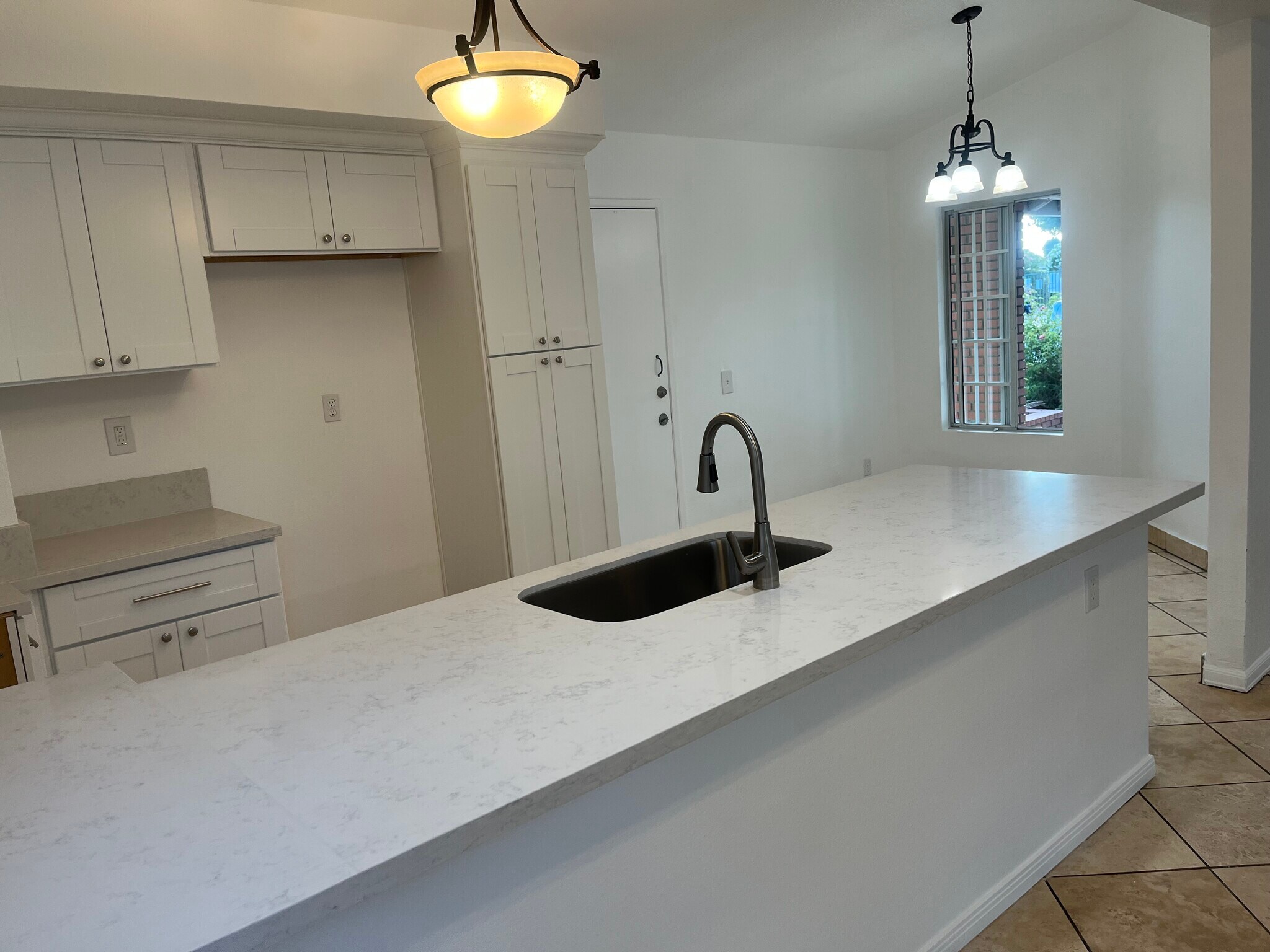 Building Photo - 9531 Montana Calva Cir
