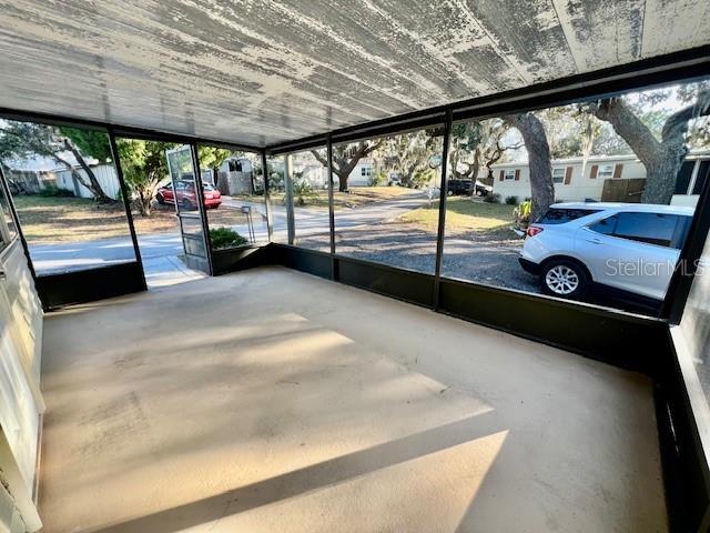 Building Photo - 825 Oakwood Dr