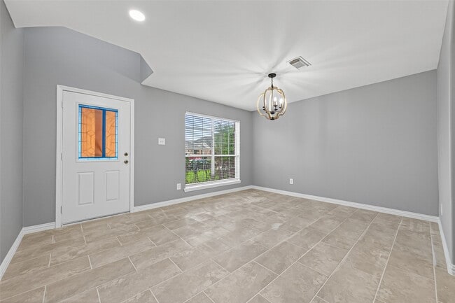 Building Photo - 2502 Gwenfair Dr