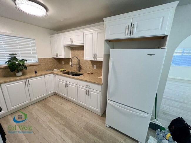 Building Photo - 4484 Lullaby Ln