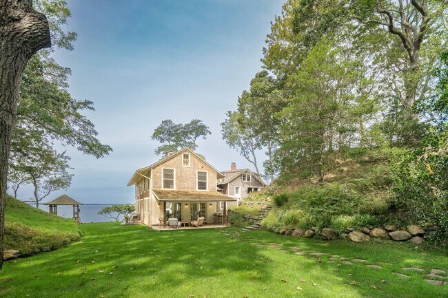 Building Photo - 21 Rawson Rd