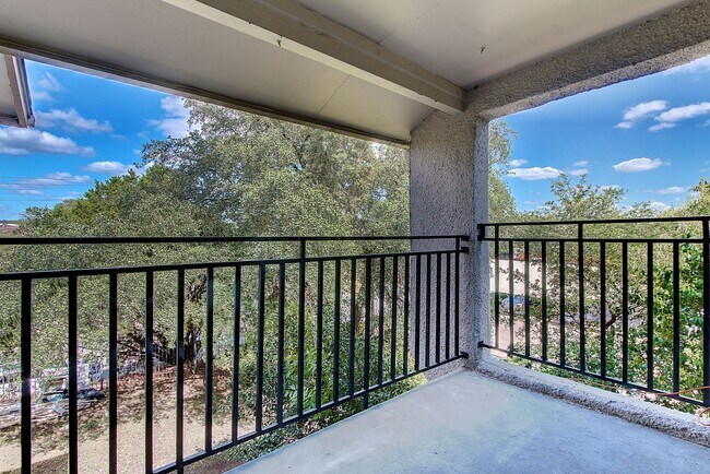 Building Photo - K074 - Malaga #408