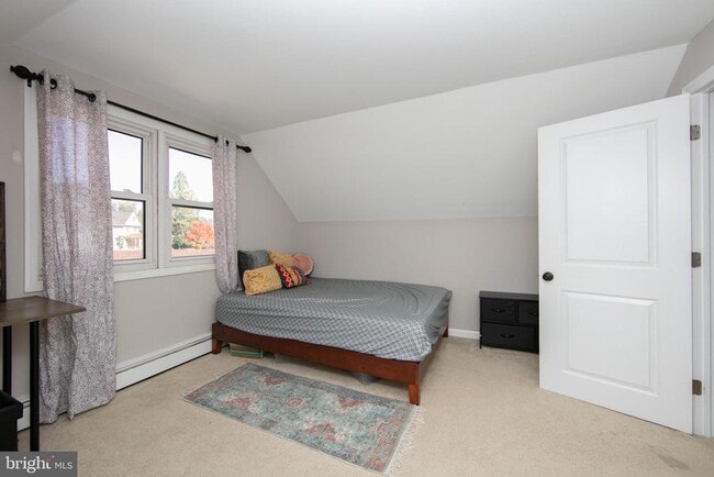 Building Photo - 521 5th Ave