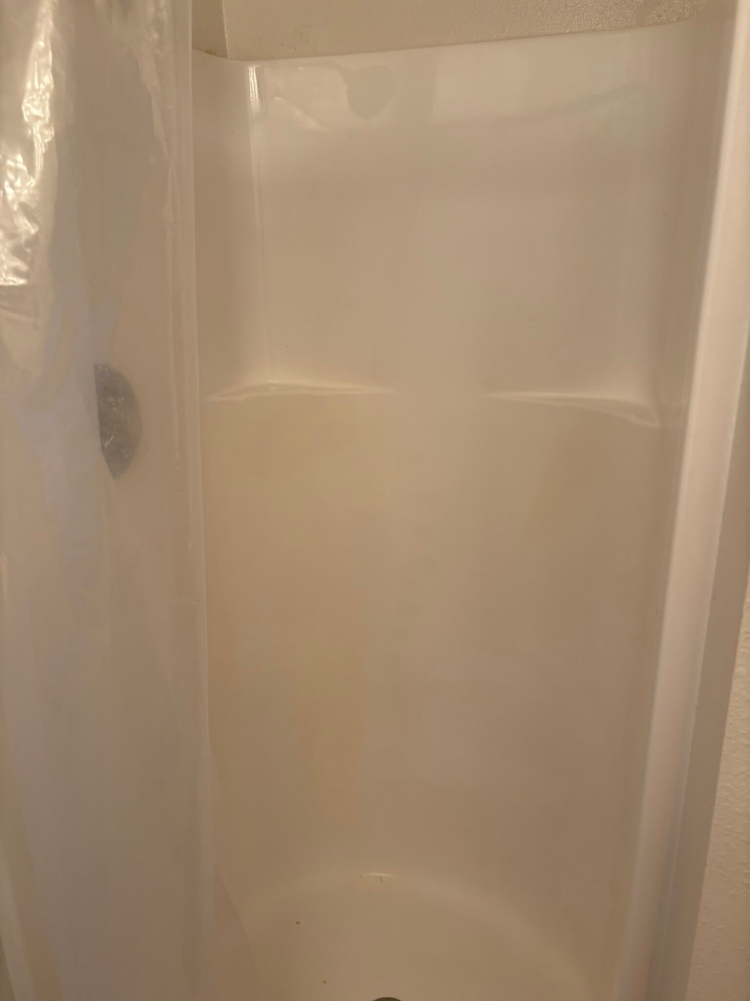 Shower/tub - 5700 Olmeda Ave
