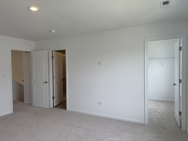 Building Photo - 14945 S McCarthy Cir