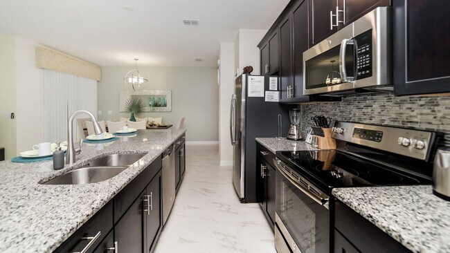 Building Photo - 9041 Dogleg Dr