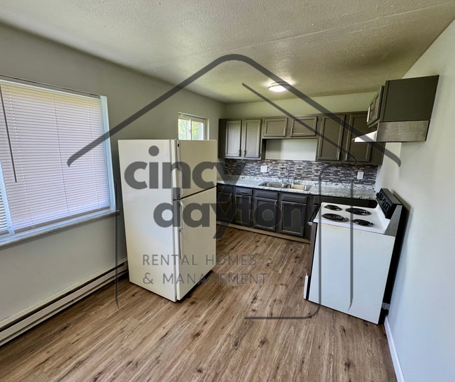 Building Photo - 6118 Stover Ave