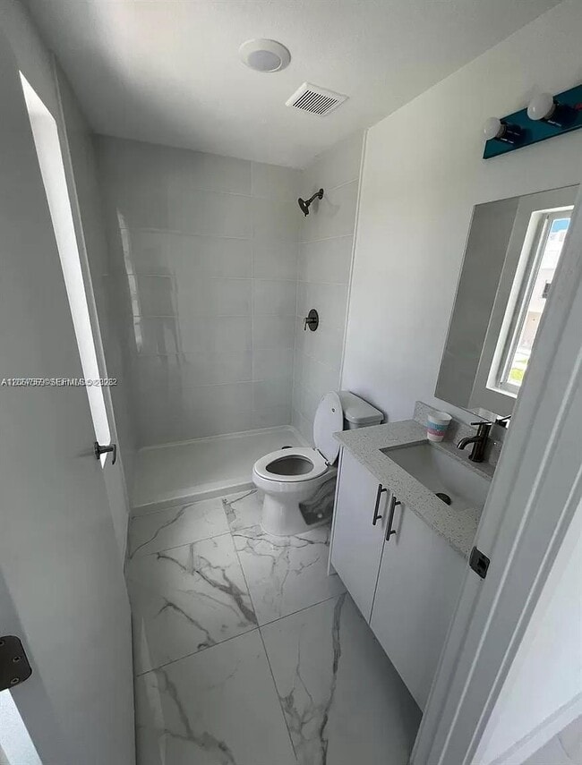 Building Photo - 25859 SW 144th Ct