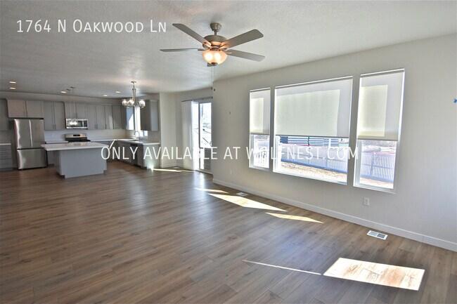 Building Photo - Incredible 4 Bed Saratoga Springs Home! No...