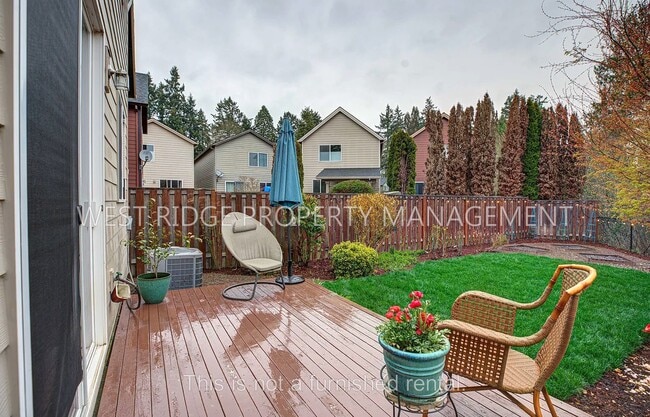 Building Photo - 3072 SE Kingswood Ave