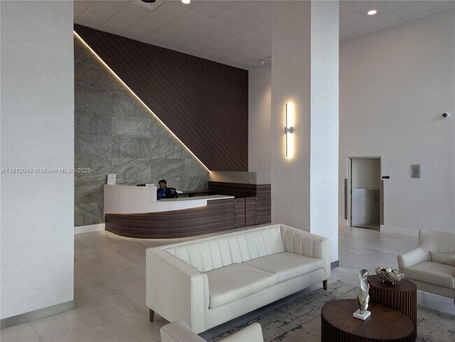 Building Photo - 3000 S Ocean Dr