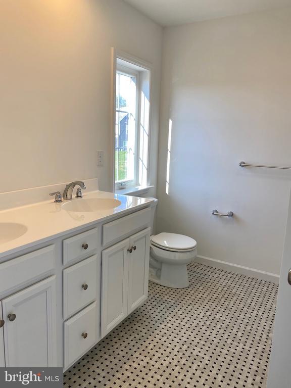 Building Photo - 2246 Red Fox Dr