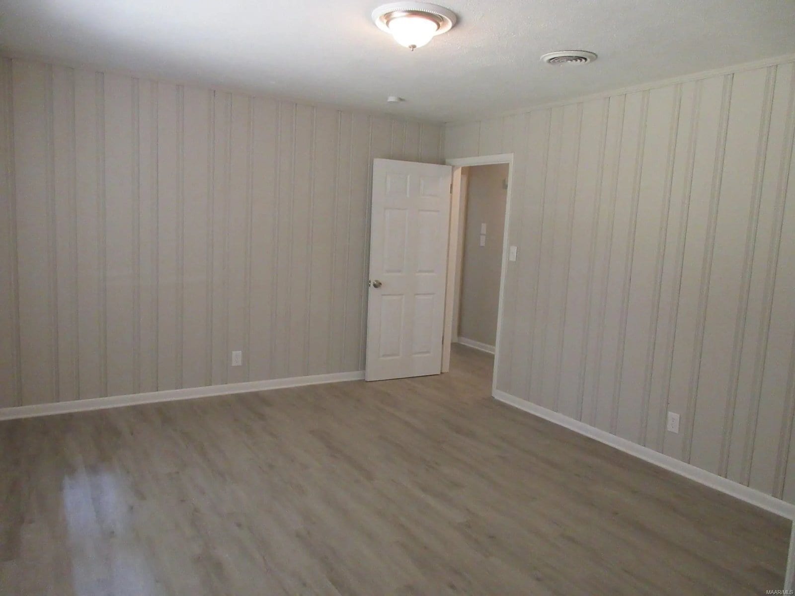 Building Photo - 616 Byrne Dr