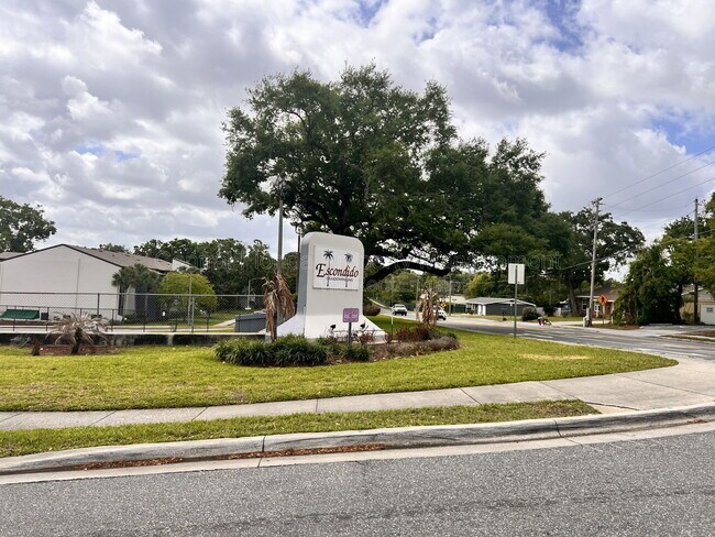 Building Photo - 17 Escondido Cir