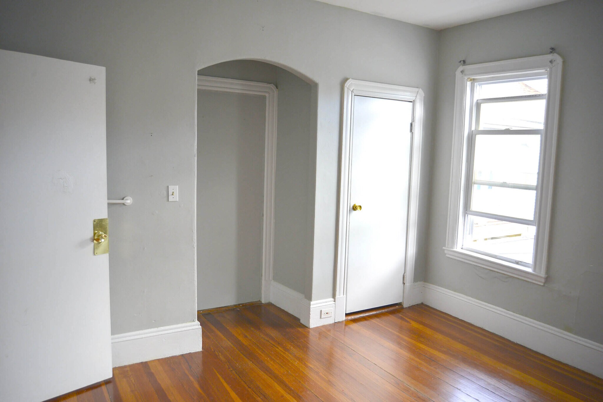 Building Photo - 539 Washington St