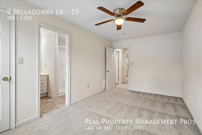 Building Photo - 9 Belladonna Ln