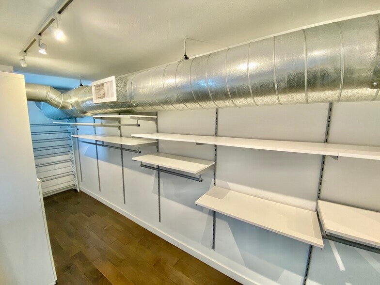 Building Photo - 4215 Glencoe Ave