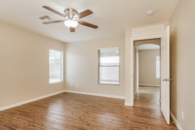 Building Photo - 12913 N 127th Ln