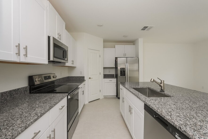 Building Photo - 17932 Blissful Stars Dr