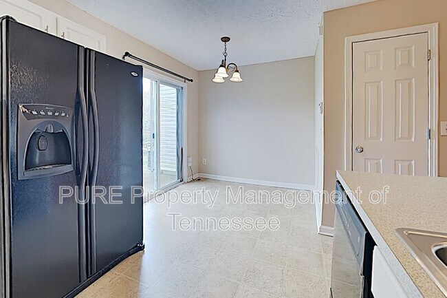 Building Photo - 426 Shadow Glen Dr