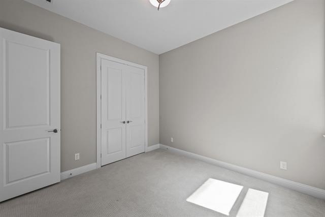 Building Photo - 8704 Pine Valley Dr