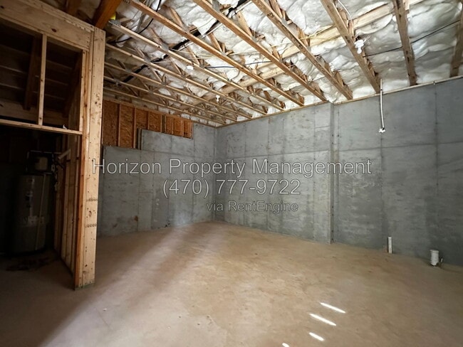 Building Photo - 6530 Bonanza Trail