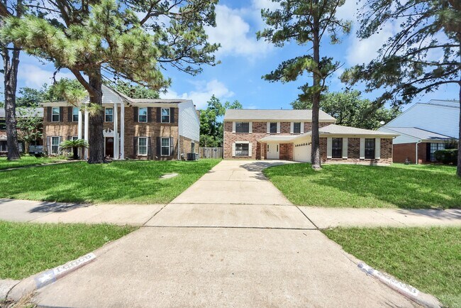 Building Photo - 16006 Autumn Falls Ln