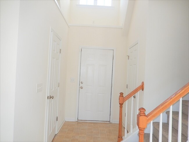 Building Photo - 1421 Springshire Ct