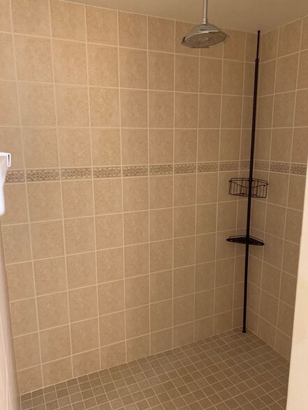 Building Photo - 36 Bunker View Dr