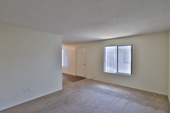 Building Photo - 1819 N 40th St