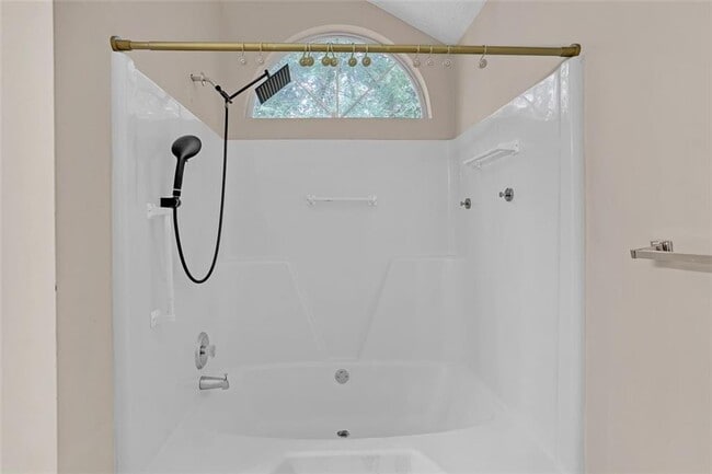 Building Photo - 1315 Sweetwater Ct