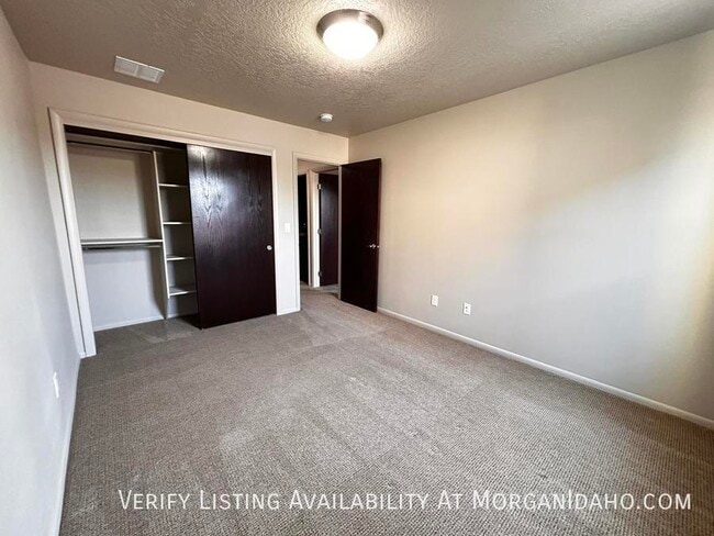 Building Photo - 10175 W Carlton Bay Dr