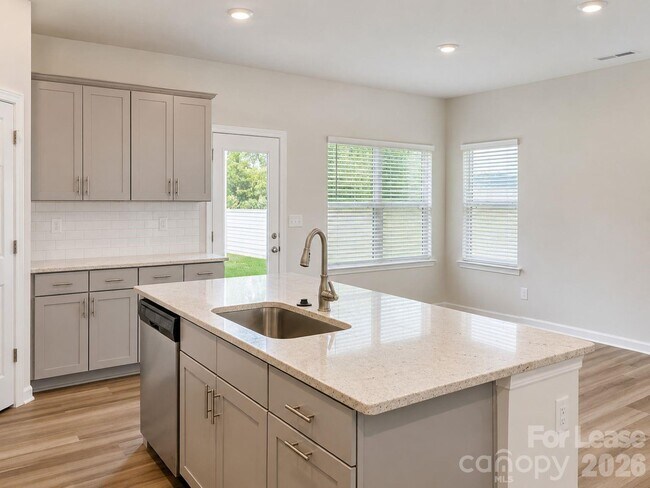 Building Photo - 302 Sagecroft Ln