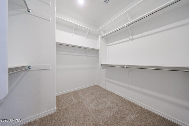 Building Photo - 14831 W Cottontail Ln