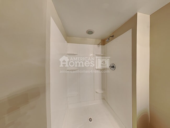 Building Photo - 14928 S Bunratty Drive