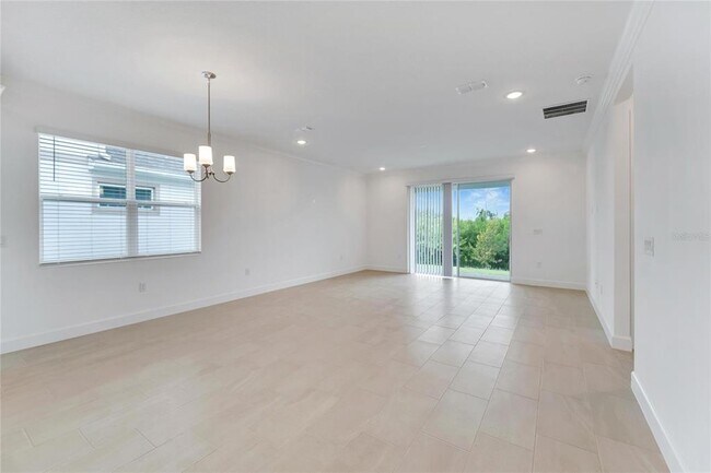 Building Photo - 943 Signet Dr