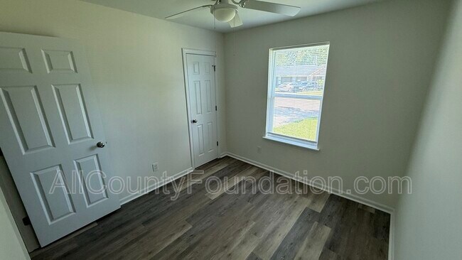 Building Photo - 123 Woodduck Dr