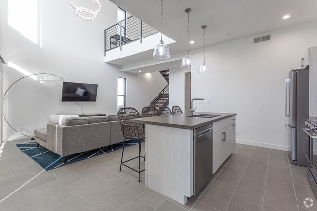 3BR, 3BA - 2,012 SF - Eclipse Luxury Apartments