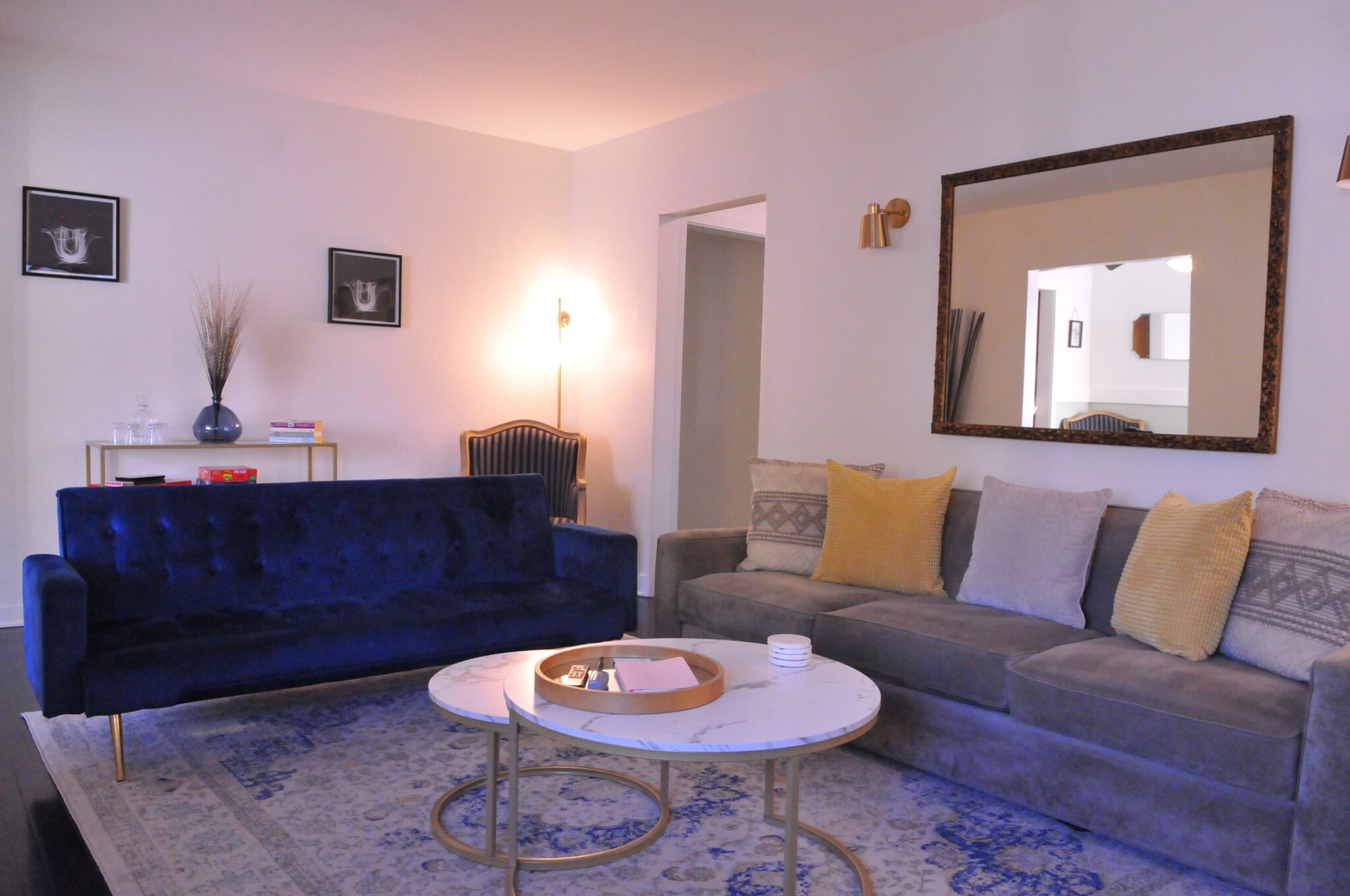 A visual of living room firnished - 4927 Forman Ave